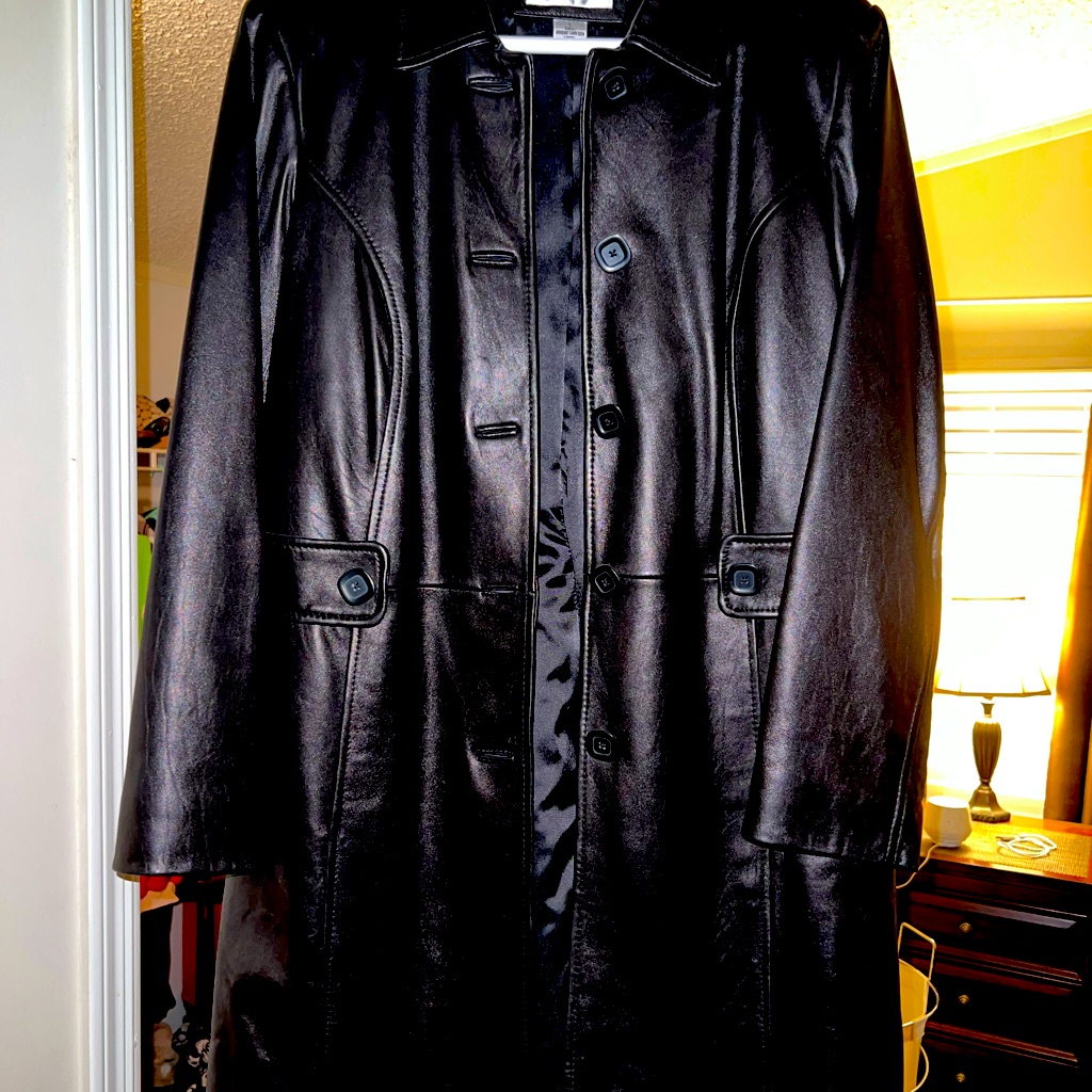 Womens Lamb Skin Coat. Size Large